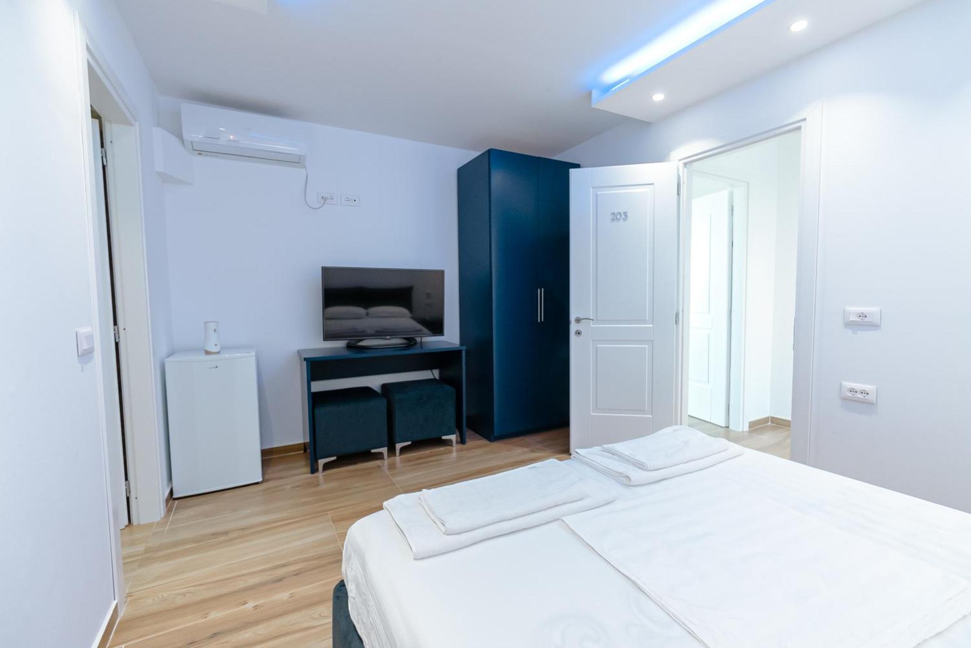 Kotarja Apartments Dhërmi Exteriör bild